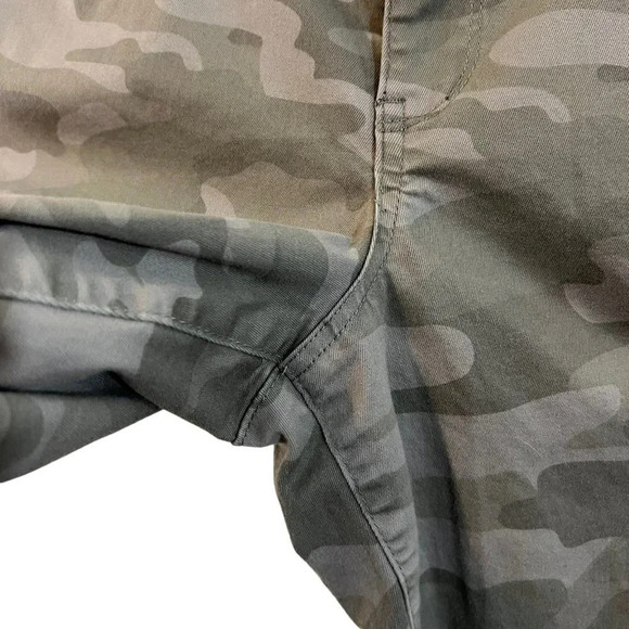 Democracy Sage Green Camouflage Skinny Jeans Plus Size 16 Stretch Cotton Pockets - Picture 7 of 9